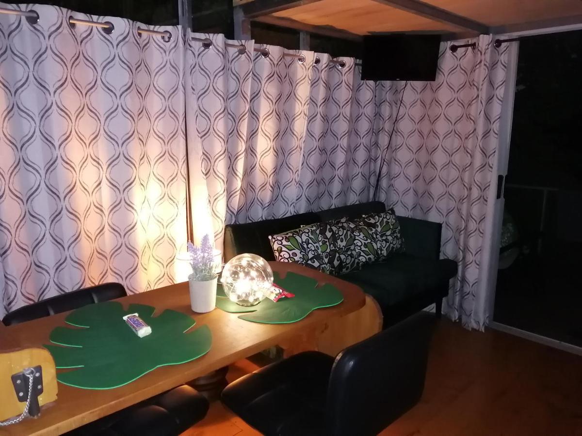 San Isidro  Cabana Treehouse Mountain View מראה חיצוני תמונה